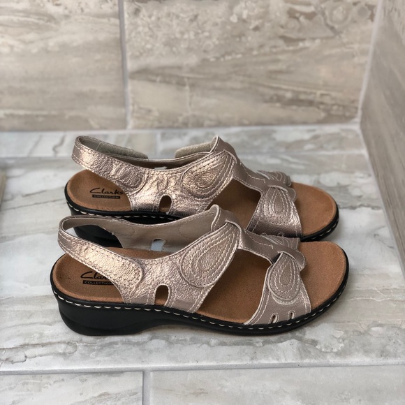 Clarks metallic sandals. - Picture 3 of 7
